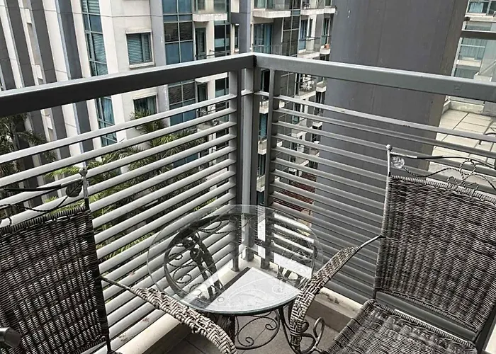 Rqui Near Airports Pasay Appart hôtel